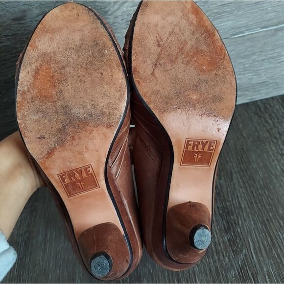 Vintage Frye Brown Leather Peep Toe Slip On Heels Shoes Size 7 - Picture 8 of 9